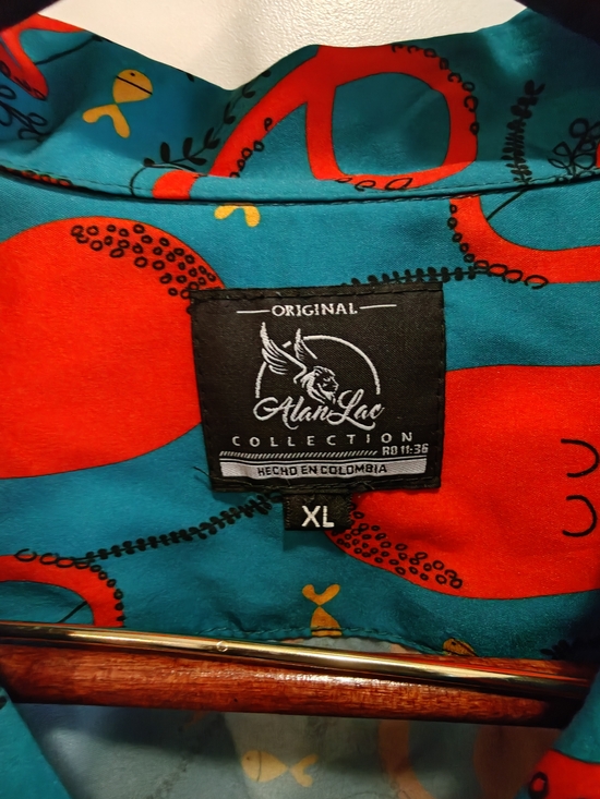 Two Pack Button Down Shirts - Picture 3 of 3